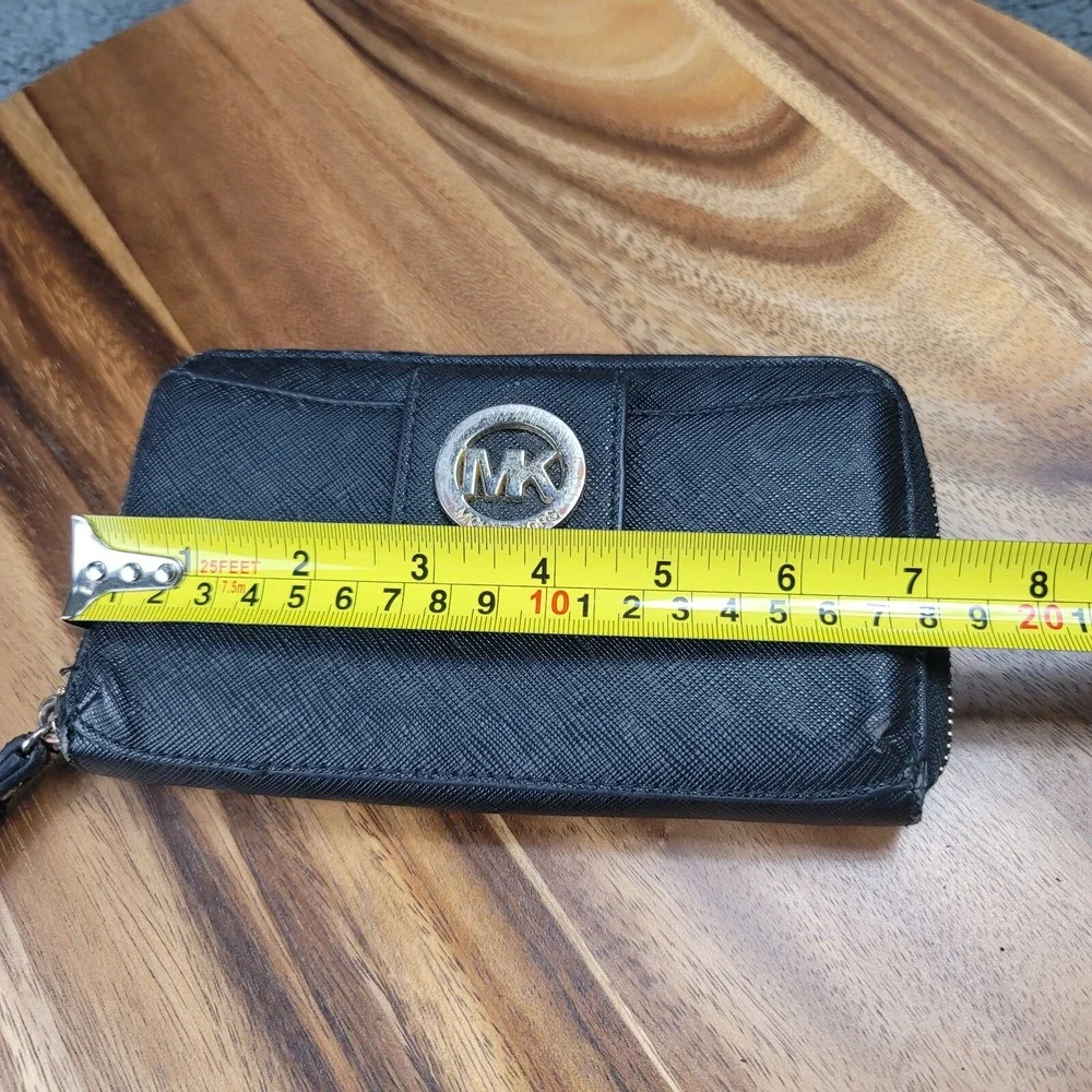 Michael Kors Wristlet Black Leather Double Zip‎ Around Wallet Snap Purse